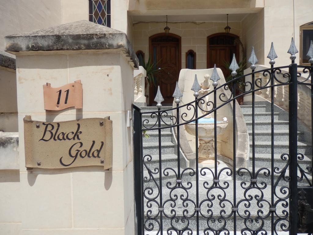 Black Gold Private Room Msida Dış mekan fotoğraf